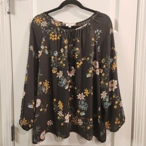 LOFT scoop neck blouse with front tie with tassle.